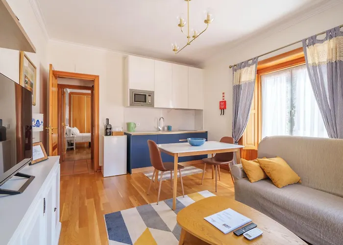 T1 Charme, Perto De *